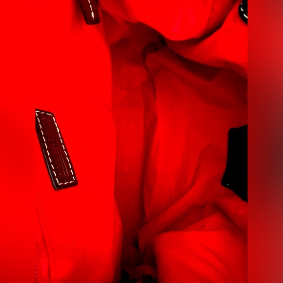 DOONEY and Bourke Handbag (new without tags) - Picture 9 of 10